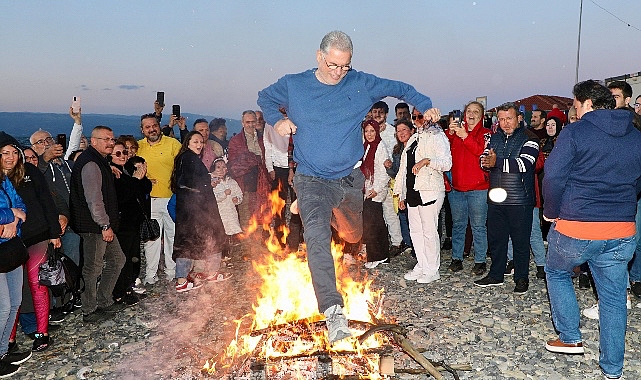 birlik-ve-beraberlik-duygularini-artiran-baharin-gelisini-mujdeleyen-hidirellez-mudanyada-coskuyla-kutlandi.jpg