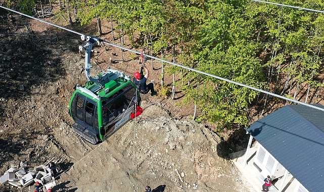 buyuksehir-itfaiyesinden-teleferikte-nefes-kesen-tatbikat.jpg