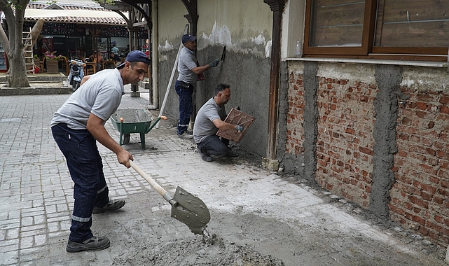 efes-selcuk-belediyesi-ilcedeki-tum-umumi-wc-isletmelerinde-koklu-bir-calisma-baslatti.jpg