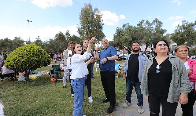 menderes-semalari-rengarenk-oldu.jpg